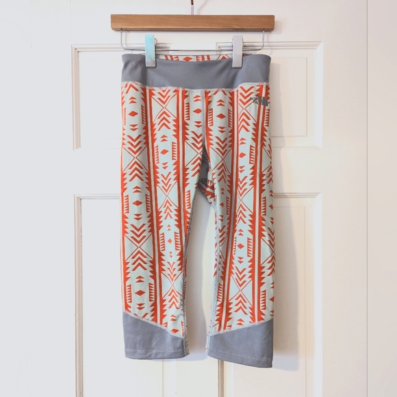 The North Face Pants - North Face cropped leggings size M